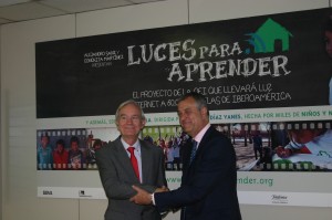 La OEI y la Fundación Elecnor dotarán de energía a 90 escuelas de Uruguay