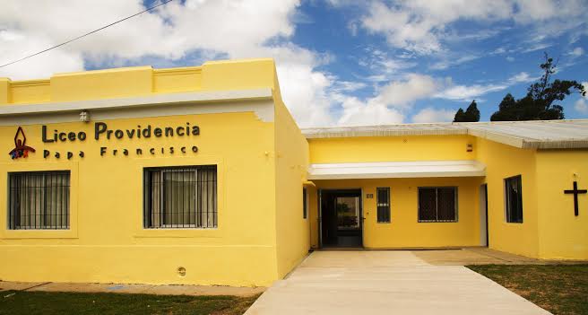 Inauguró las instalaciones el Liceo “Providencia Papa Francisco”