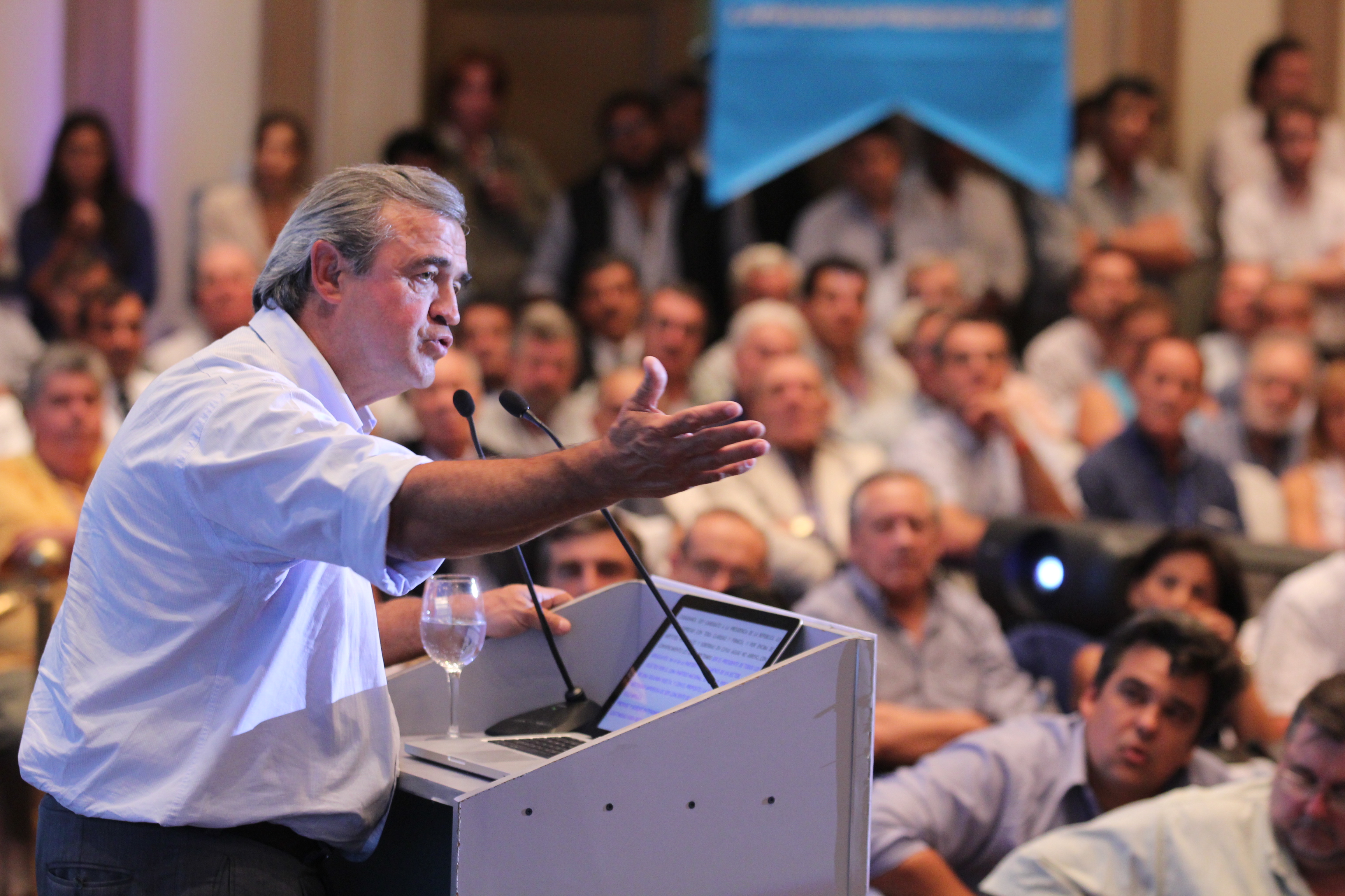 Larrañaga: “Hay que recuperar el orden y el respeto”