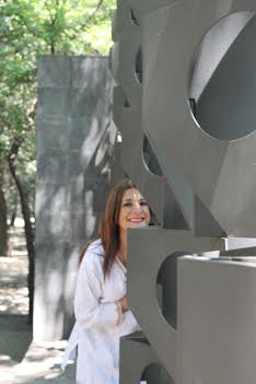 Desde el Escritorio de Cecilia Durán Mena: “La mujer de la farola”