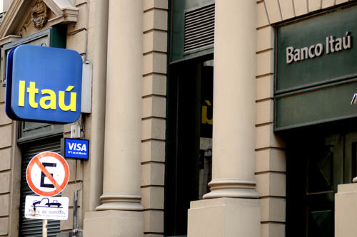 AEBU: Convenio por tres años en Itaú