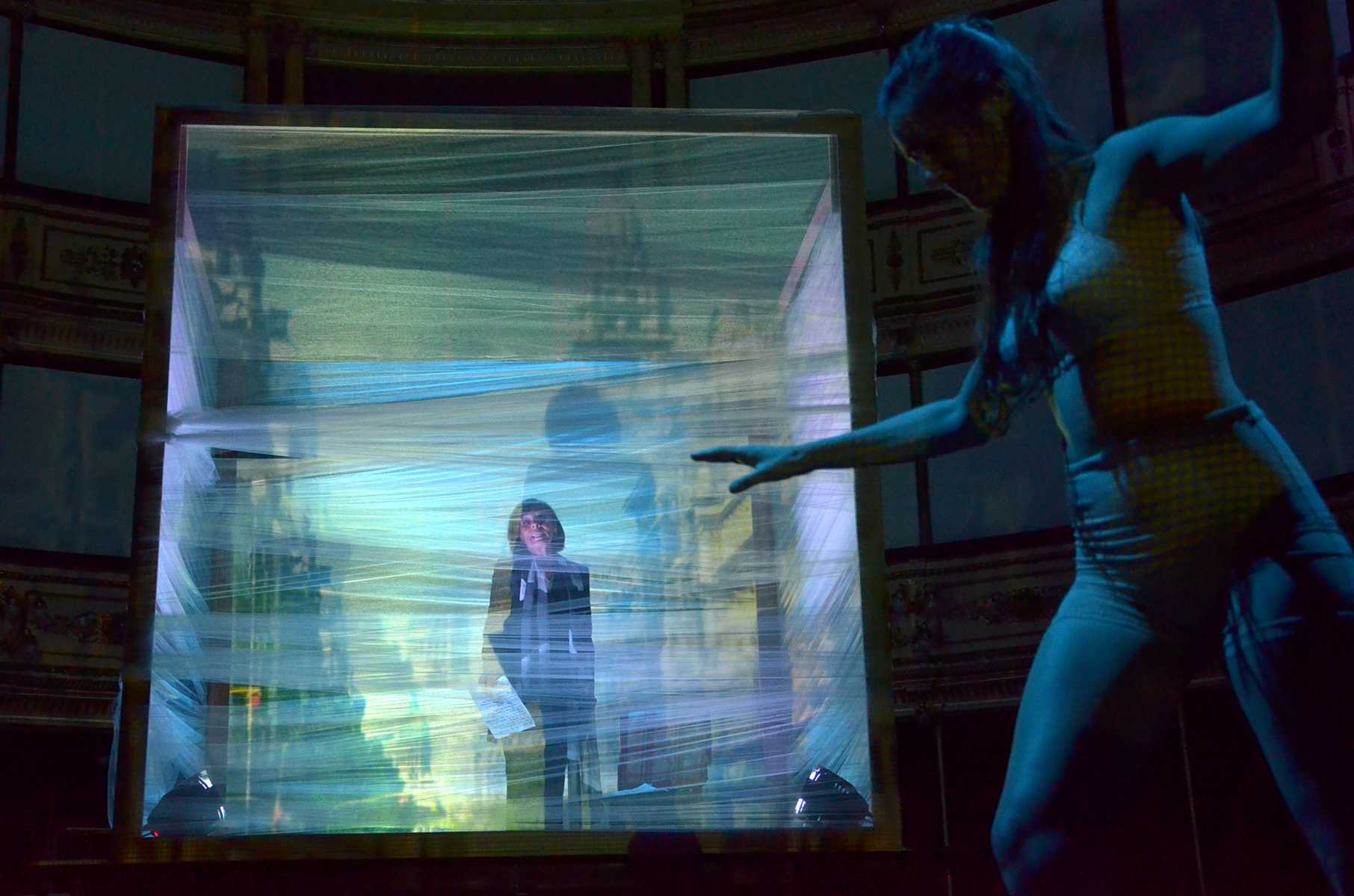 KRONOS: 2 últimas funciones – despedida de Elisa Contreras de la Comedia Nacional