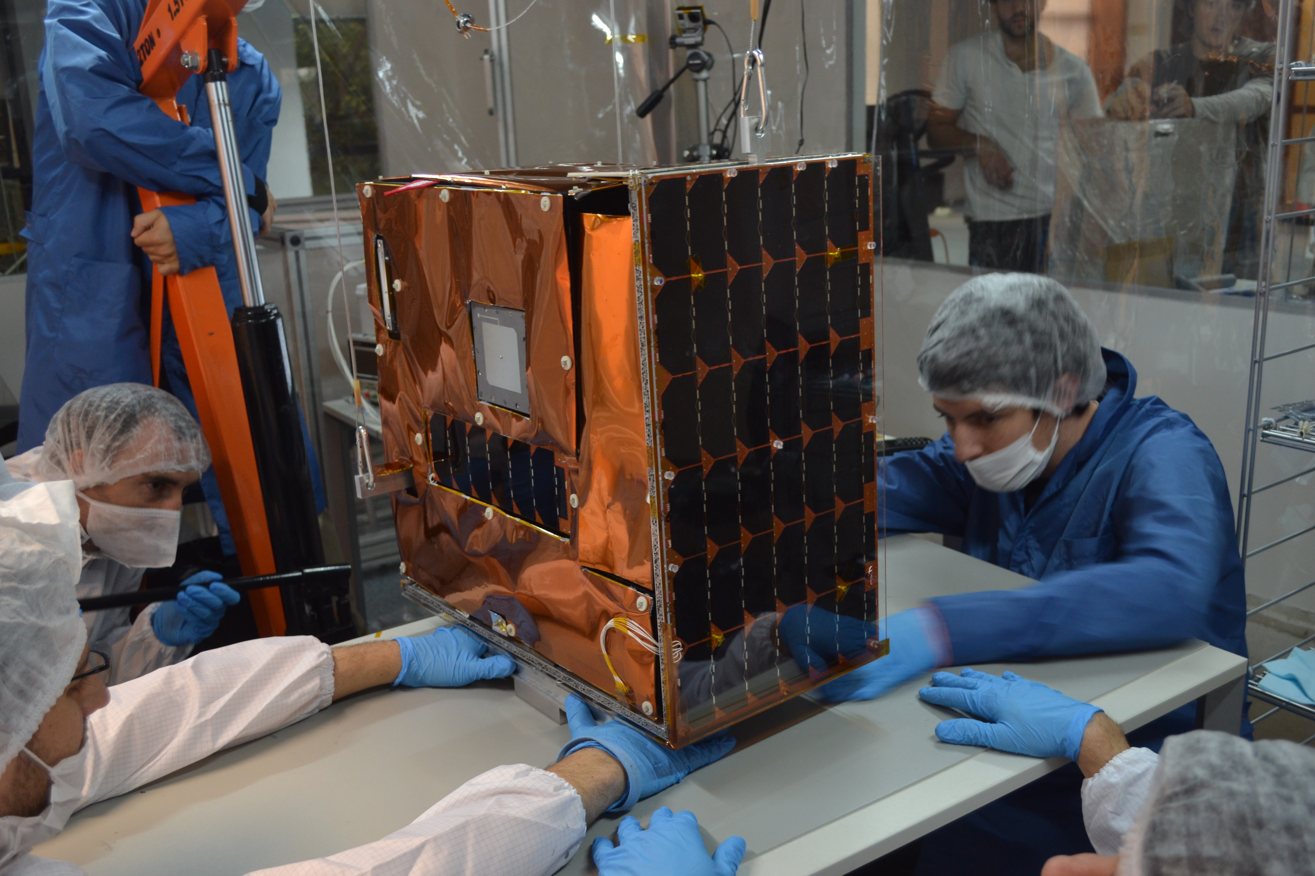 Satellogic fabricará los primeros nanosatélites uruguayos en Zonamerica