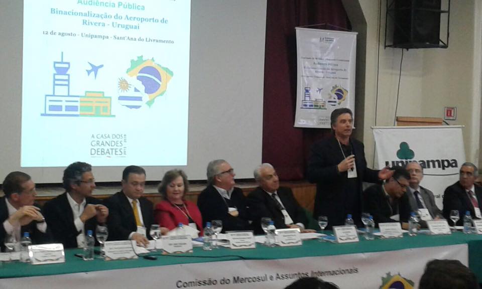 Gerardo Amarilla: “Apoyo y compromiso de trabajar para lograr concretar” el proyecto de «Binacionalizacion del Aeropuerto de Rivera»