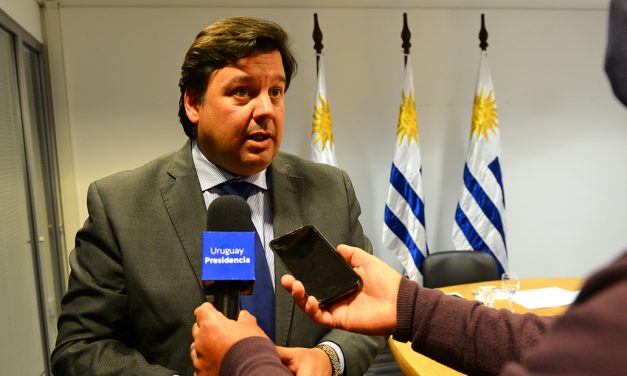 Ministro Adrián Peña (MA) en Rocha