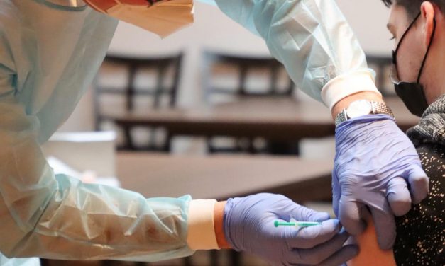 El Conassat exhorta a vacunarse y cumplir estrictamente los protocolos de prevención del COVID-19