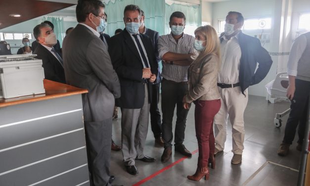 Autoridades de la salud destacan funcionamiento de la Unidad Respiratoria Aguda de Rocha y se anunció instalación de CTI