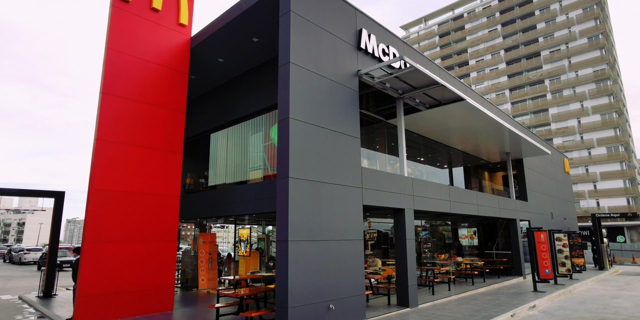 McDonald’s abrió un local en Plaza Italia Shopping