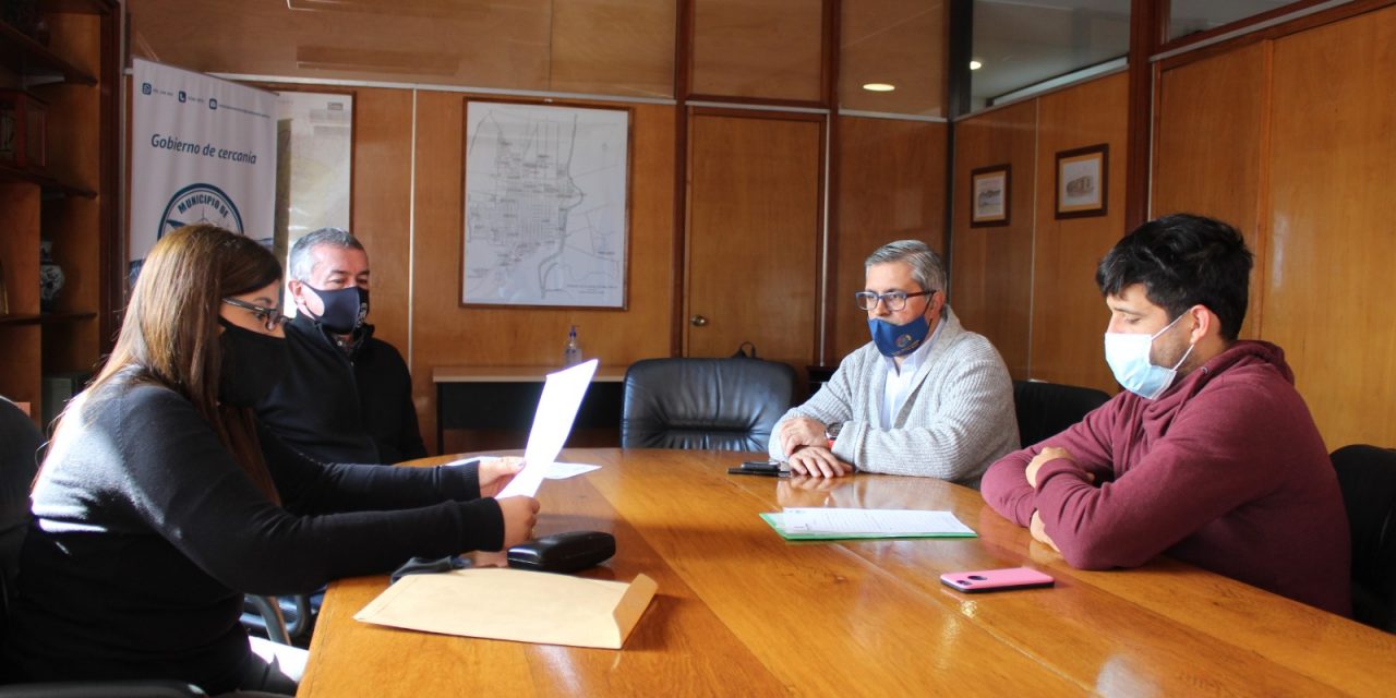 Municipio de San Carlos e Instituto Superior de Educación Física (ISEF) firmaron acuerdo para fomentar la capacitación