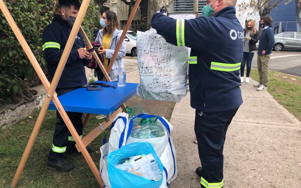 Plasticoin, una moneda virtual ecológica, se expande y llega a Montevideo