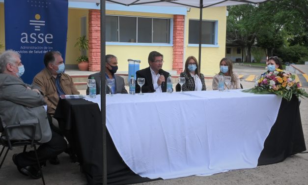 Asumieron nuevas autoridades en el Hospital de Rivera: Cipriani anunció obras en el block quirúrgico