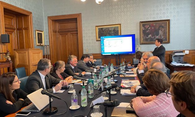 Amarilla: “No está previsto que el servicio de abastecimiento de agua potable sea prestado por privados”