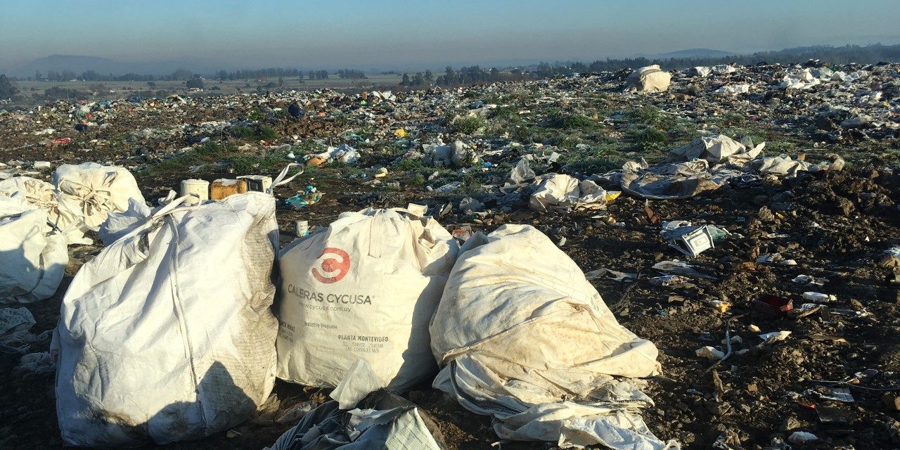 Ministro Peña anunció que se destinarán U$S 17 millones para el cierre de vertederos de residuos a cielo abierto