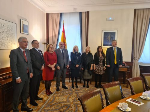 Delegación y Presidente Asuntos Exteriores Pau Mari Klose