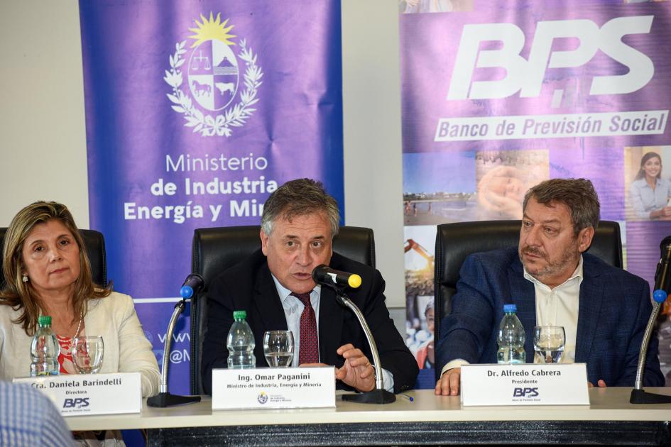 MIEM financiará compra de equipos eficientes para hogares de adultos mayores registrados en el BPS