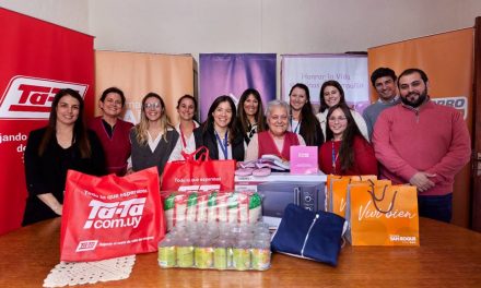 Grupo TATA colaboró con la Fundación Honrar la vida en el marco del Día Internacional de la lucha contra el cáncer de mama