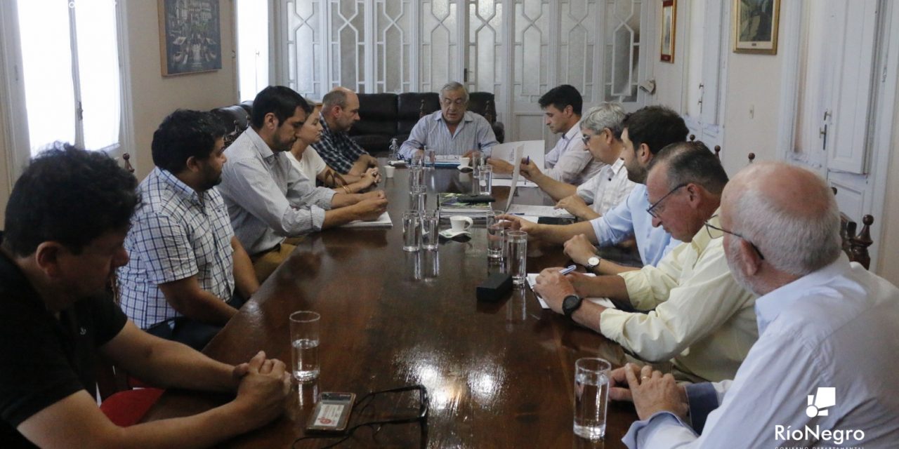 La situación del empleo en Río Negro fue analizada en una mesa de trabajo