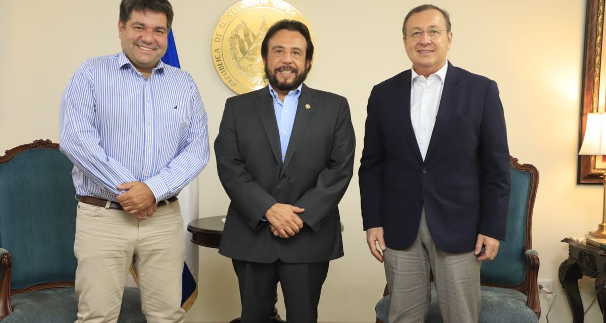 Enrique Arezo: “Ya hemos empezado con las gestiones para ingresar carne de Uruguay a El Salvador”