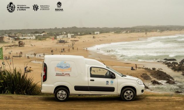 BiblioPlaya: Segunda edición de la biblioteca móvil en las costas de Rocha