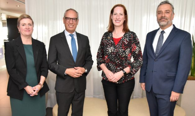 Nueva embajadora de EEUU con “ganas de escuchar, compartir, y trabajar juntos”