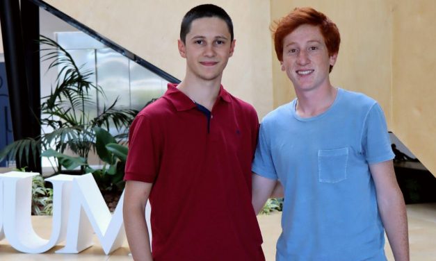 Tenaris otorgó tres becas a alumnos de Ingeniería de la UM
