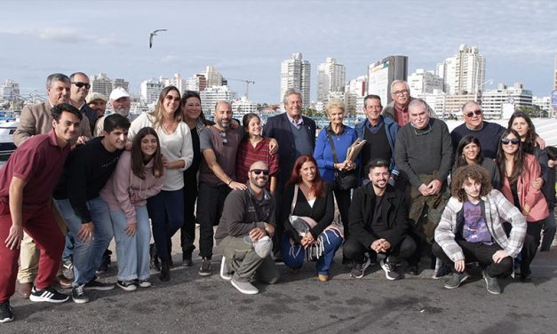 Alcalde Javier Carballal encabezó homenaje a Kaloper