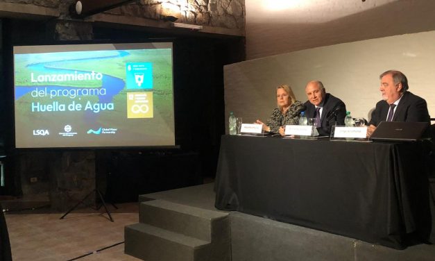 Se presentó el programa Huella de Agua y entregó reconocimiento a empresas industriales