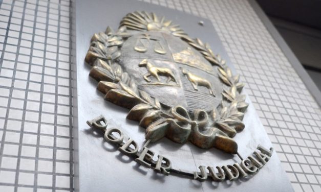 Defensores de Oficio: En materia penal y en familia especializado cumplen con aproximadamente el 90% de la asistencia jurídica