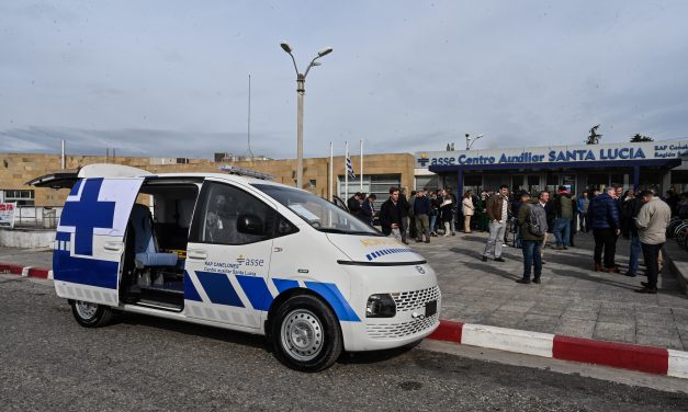 CENTRO AUXILIAR DE SANTA LUCÍA RECIBIÓ AMBULANCIA 0 KM