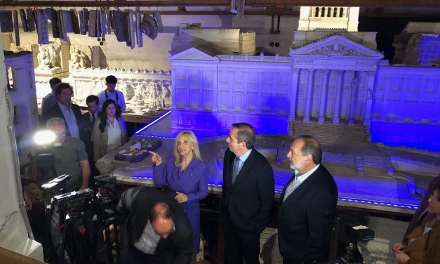 Argimón inauguró Sala de Maquetas del Palacio Legislativo: historia con un eterno compromiso democrático
