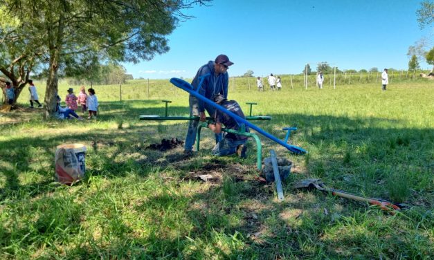 Municipio de Sauce donó juegos infantiles a Escuelas Rurales