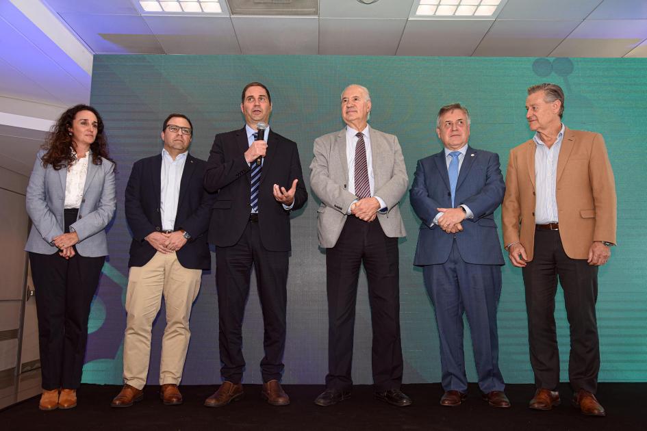 Paganini participó de la presentación del Antel Open Digital LAB