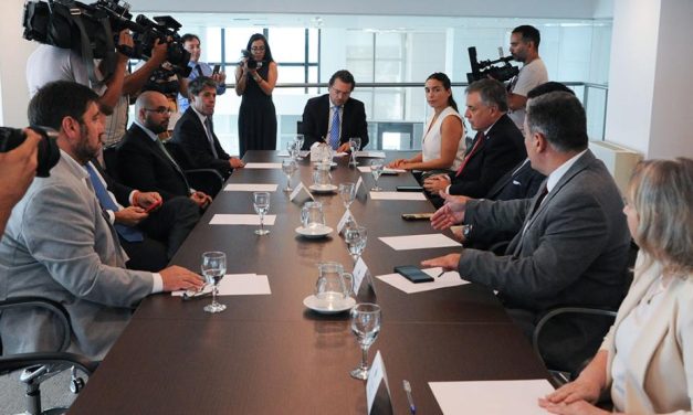 Gobierno firmó memorando de entendimiento para construir planta de hidrógeno verde en Paysandú