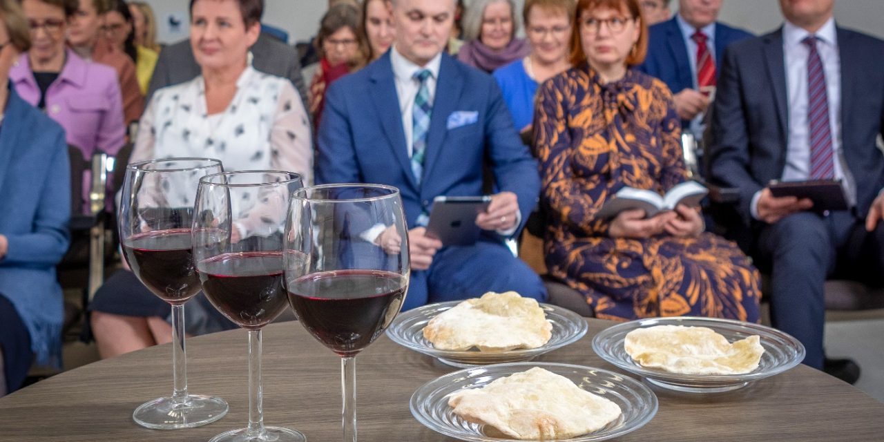 Los testigos de Jehová invitan a la comunidad a su evento más importante