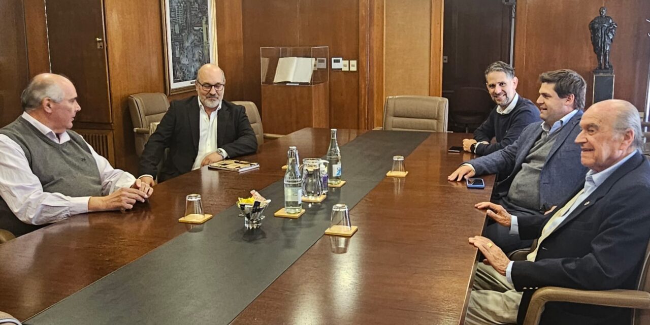 Intendencia de Durazno junto a Teletón plantearon al BSE la posibilidad de un trabajo conjunto en sede del centro del país