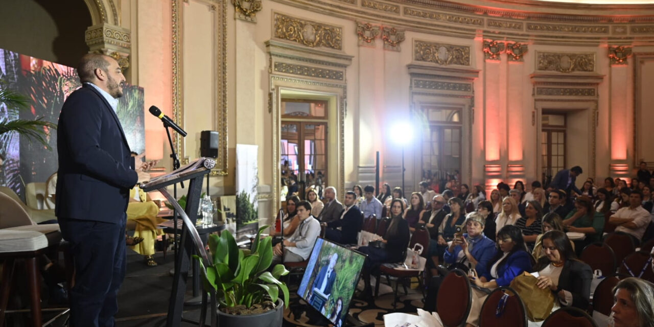 Ministro interino de Vivienda participó de evento inmobiliario: ¿cuáles fueron sus planteos?