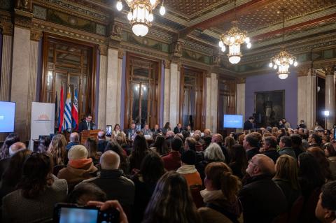 Héroes sin capa: El Parlamento distinguirá a siete organizaciones por su compromiso solidario