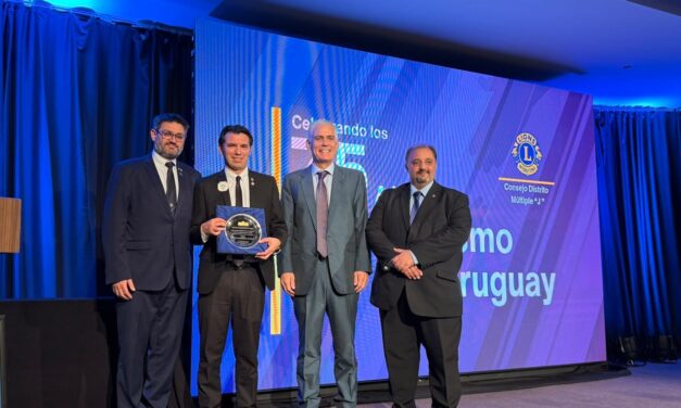 Reconocimiento “Héroes Contemporáneos del Bicentenario” a los Leones