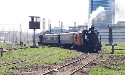 PASAJEROS PIDEN TRENES DESDE LA ESTACIÓN CENTRAL AL CUMPLIRSE 23 AÑOS DE SU CIERRE