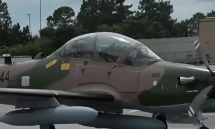 Uruguay adquirió aviones Súper Tucano por U$S 100 millones: ¿cómo viene la negociación con la empresa ante los ajustes de precios?