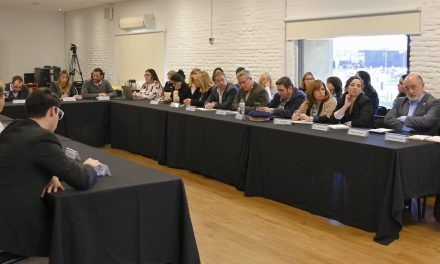 Ministro Menoni optimista con el “tiempo desafiante” junto a Directores de Turismo de las Intendencias Departamentales