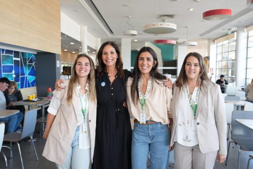 Viviana Perrone, Paula Espasandín, Daniela Correa y Alexia Vacarezza. Espacio Azul