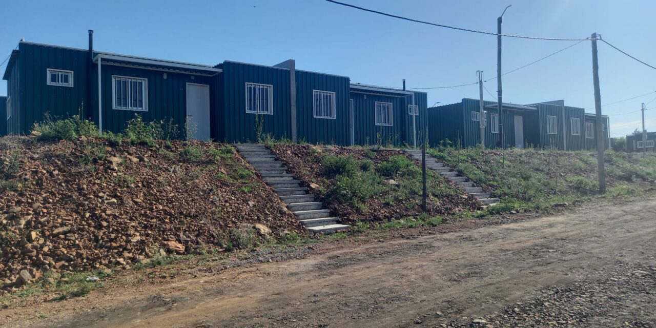 UPM donó 44 casas modulares al Ministerio de Defensa: conozca algunas líneas de acción social del organismo