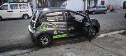 auto eléctrico JL