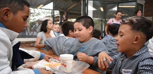 cocinar en familia en Escuela