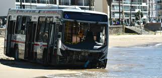 Fiscal convocó a abogados defensores de las víctimas del accidente de CUTCSA en la rambla de Pocitos
