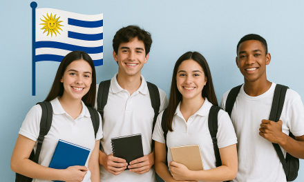 ANEP: Encuentro sobre adolescentes