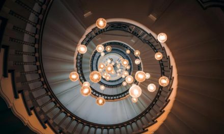 Conferencia ORT: ¿El lujo es vulgaridad?