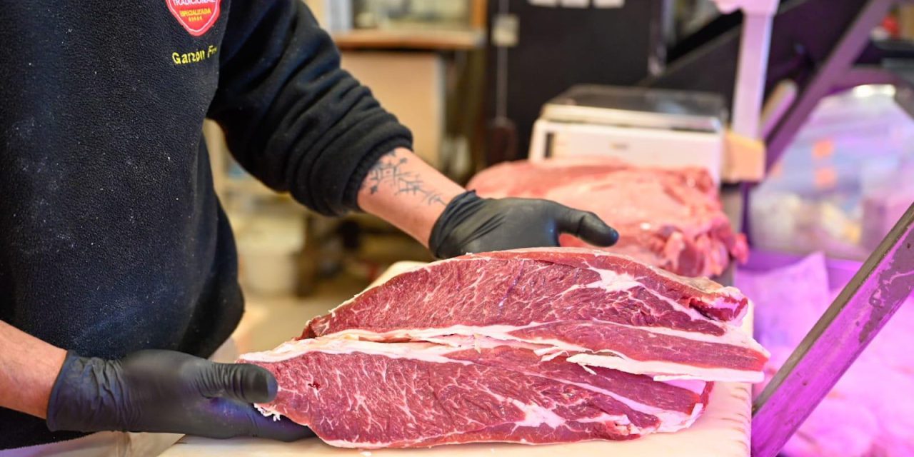 DÍA DEL CARNICERO CON UN DESCUENTO DEL 40% EN UNO DE LOS CORTES MÁS SOLICITADOS