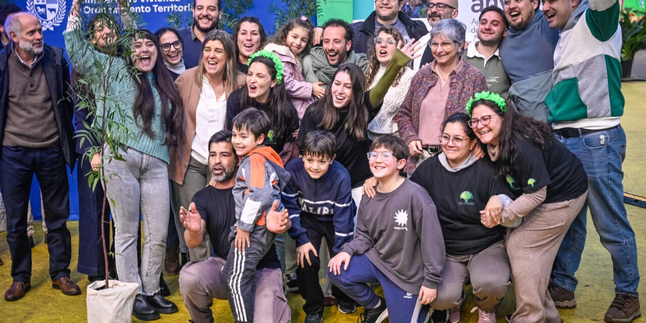 MVOT adjudicó financiamiento para 440 viviendas cooperativas y avanza hacia las 1500 previstas para 2026